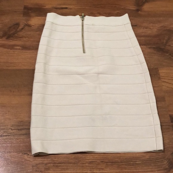 Bebe Cream White Bandage Skirt XS - Picture 2 of 6